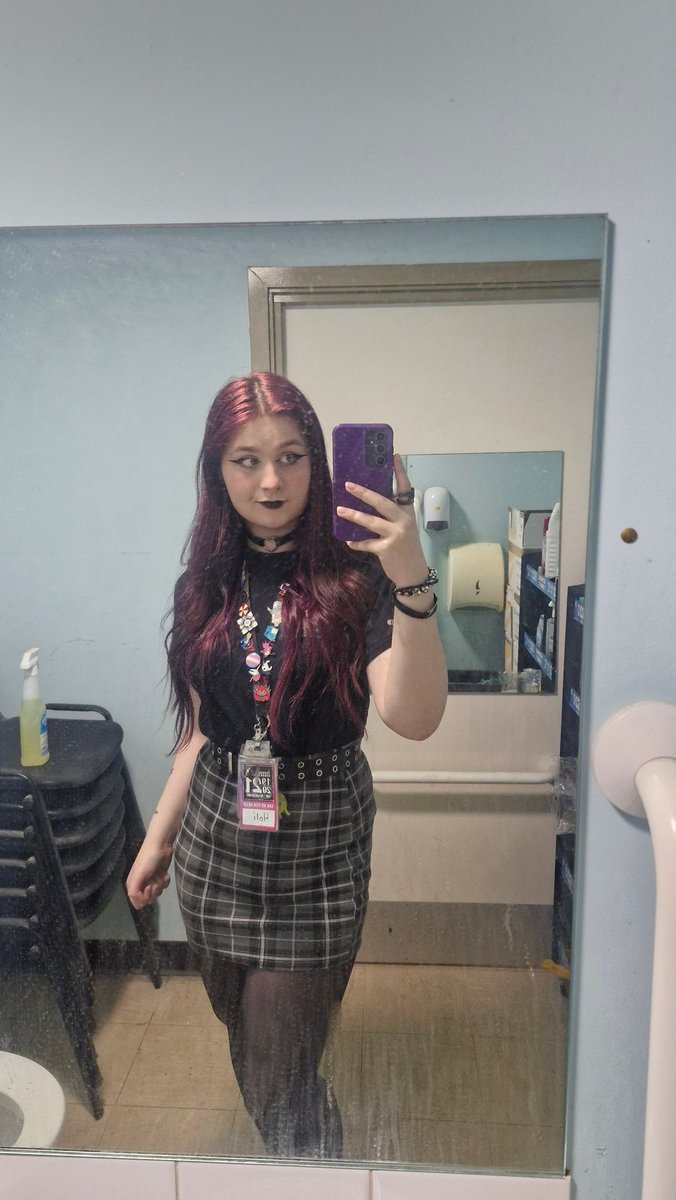 Frosty_The_Devilgirl 🏳️‍⚧️ tweet media