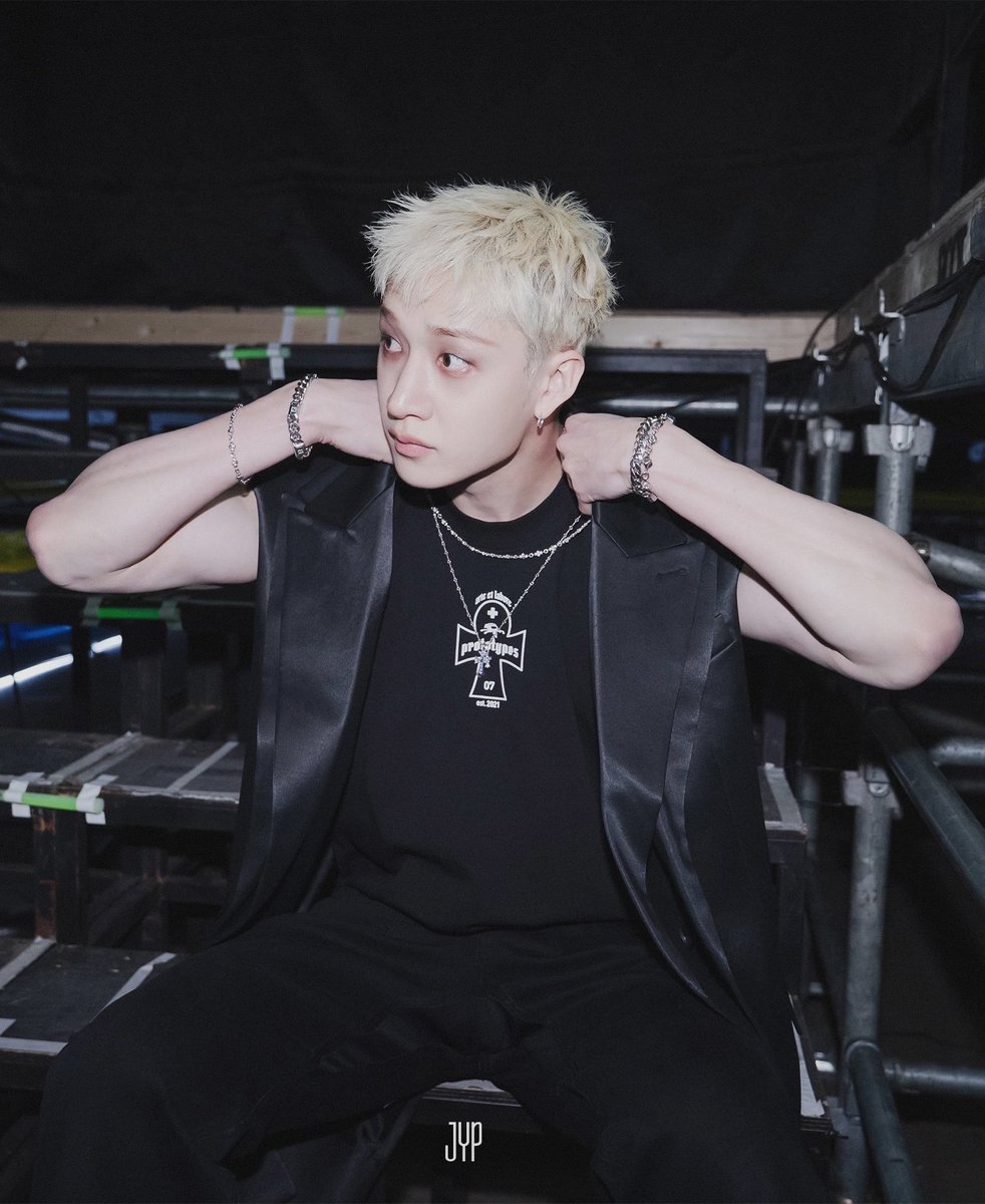 mimi bang tweet media