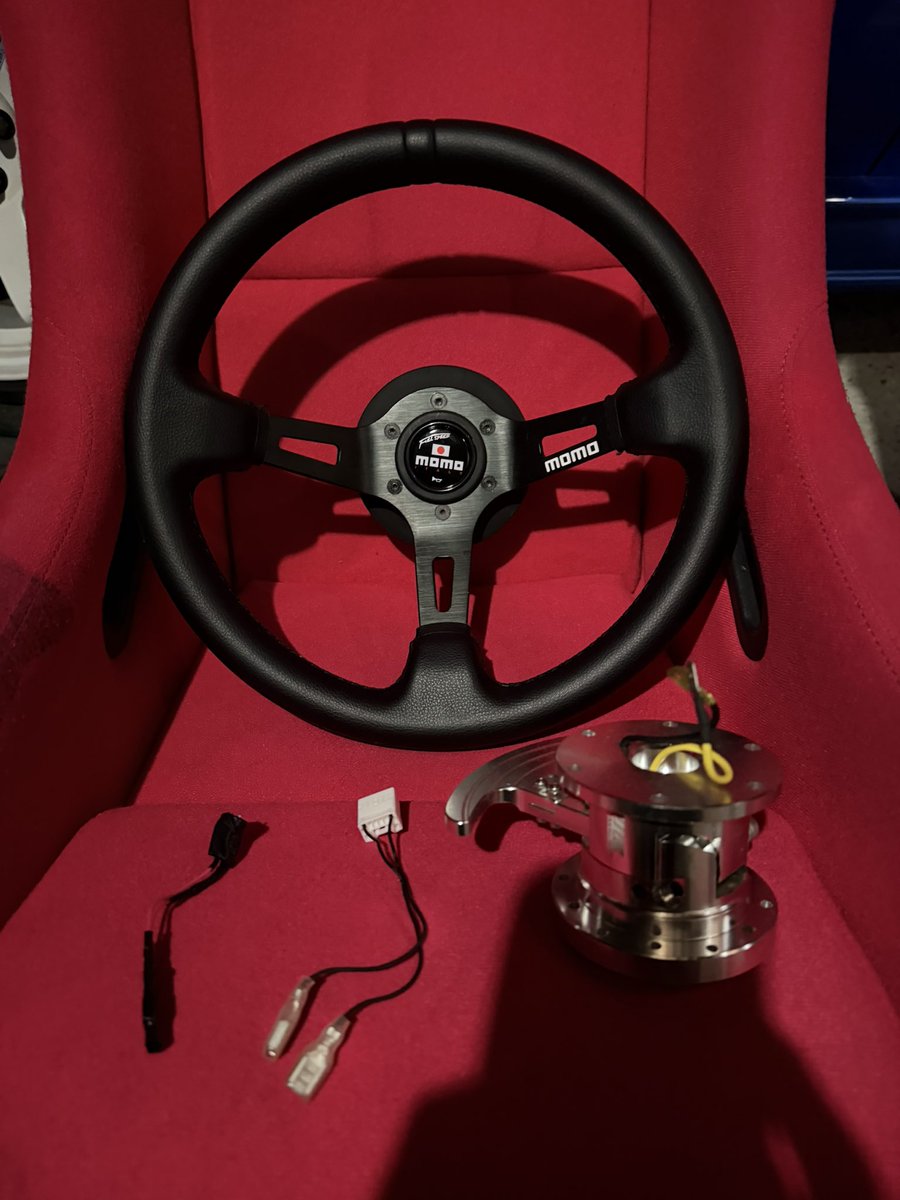 ごとう tweet media