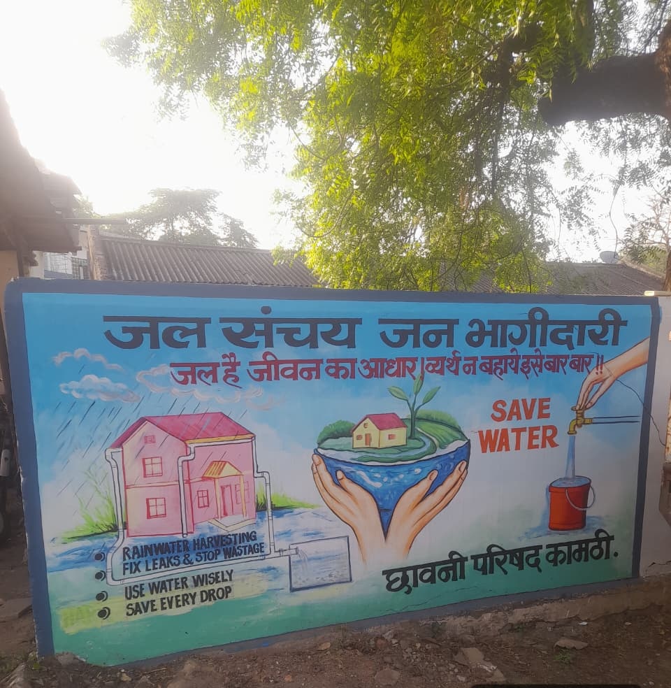 cbkamptee's tweet photo. Promoting public awareness under #JalSanchay 💧 #JanBhagidari, key messages on water conservation and rainwater harvesting were conveyed through impactful wall painting at Gora Bazar area.  #WaterConservation #SaveWater #SaveLife #JSJB
@PddeScPune https://t.co/NJGeCAoHnD