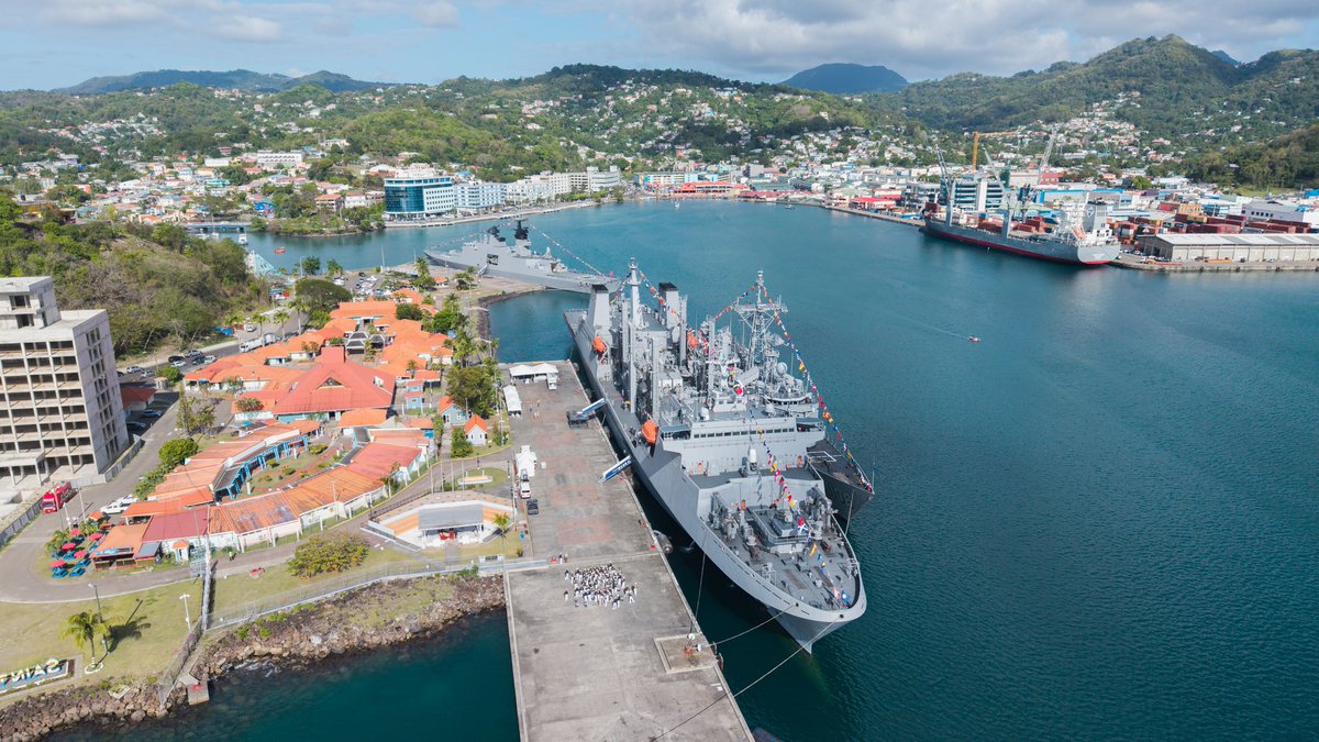 SaintLuciaGov's tweet image. A majestic sight at Pointe Seraphine! 📷📷
Castries harbor was truly transformed as the Republic of China (Taiwan) Navy fleet docked for its Goodwill Visit. 
#SaintLucia #Taiwan #NavyGoodwillVisit #Castries #ROCN #758