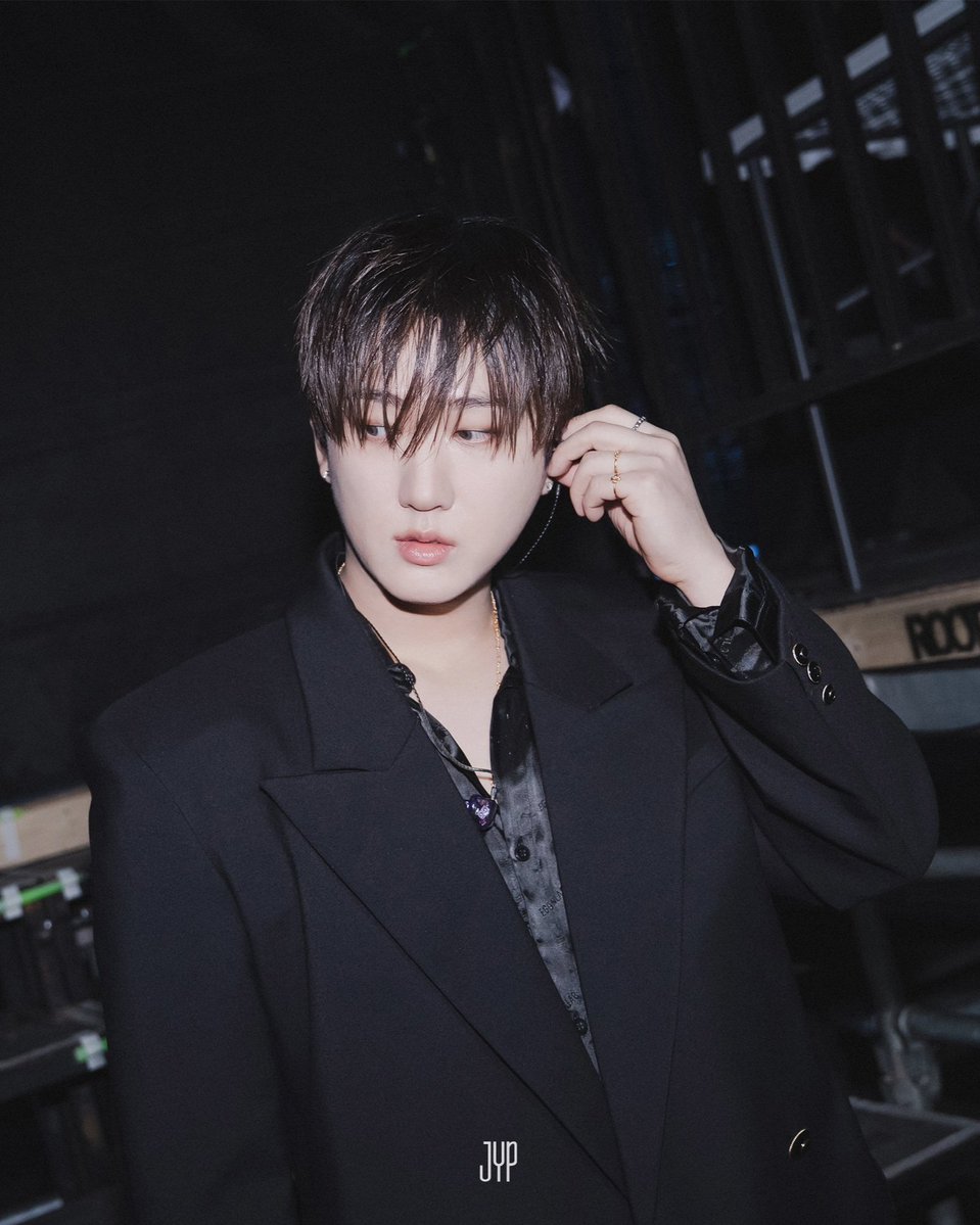 깜푸비니 tweet media