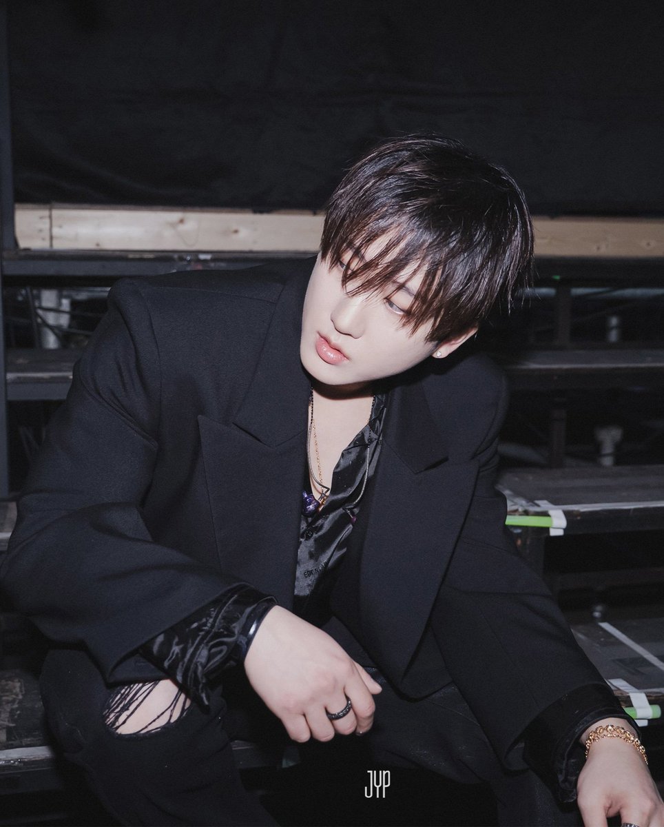 깜푸비니 tweet media