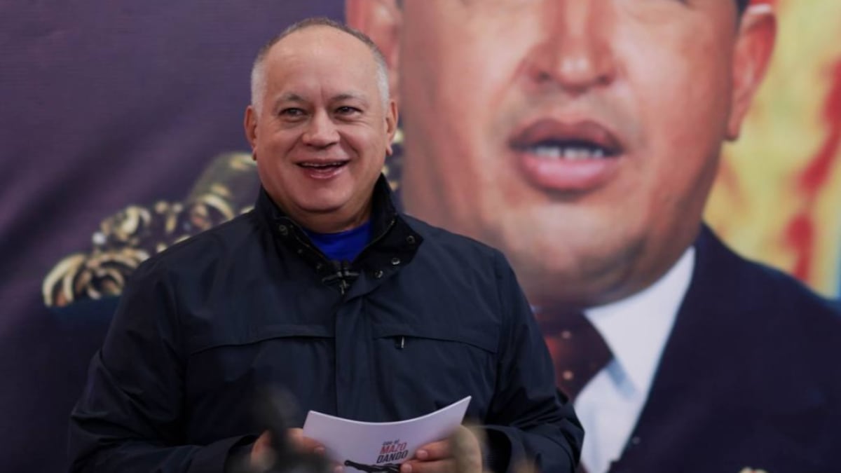MtX_4F's tweet photo. Feliz cumpleaños al capitán de la Dignidad. @dcabellor Que Dios lo bendiga hoy, mañana y siempre. Le cayó mal, cumpleaños y su programa @ConElMazoDando a Celebrar! https://t.co/x6n55cwhE9