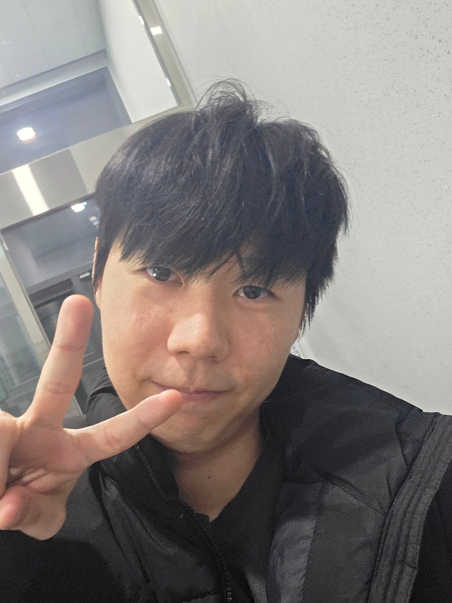 ᴅᴀᴍɪ tweet media