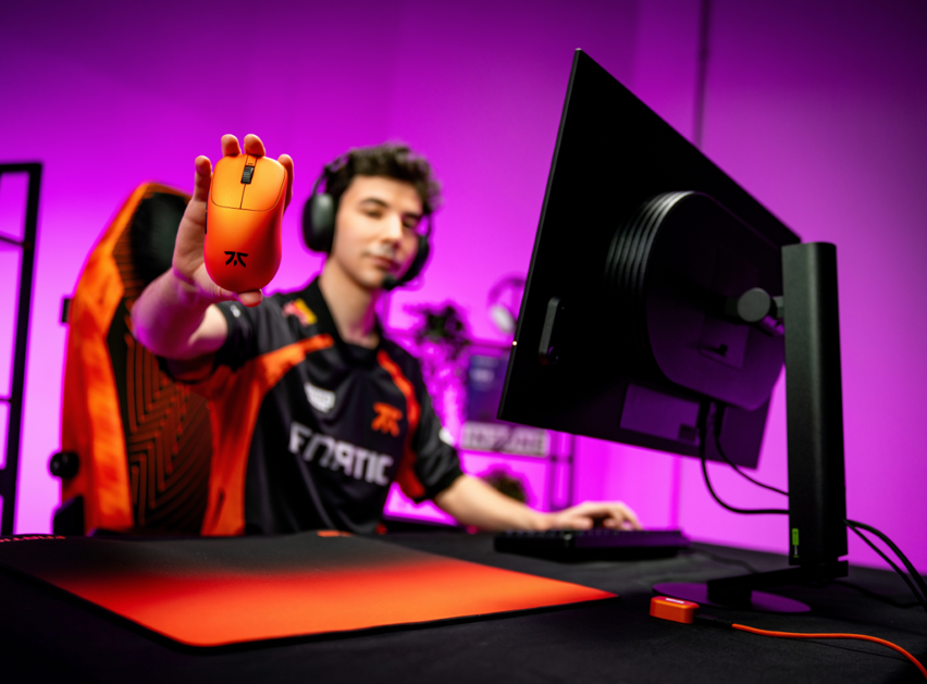 FNATIC crashies tweet media