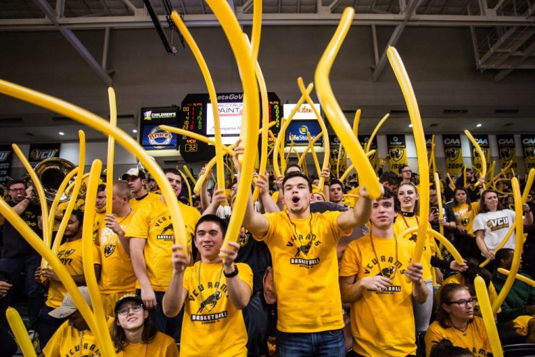 Ireport_247news's tweet image. VCU Students Split on Men’s Basketball Passion Despite March Madness Run and Growing Campus Buzz

So, what do you think—are VCU students truly invested in men’s basketball, or is the excitement mostly seasonal? #QuestionOfTheDay