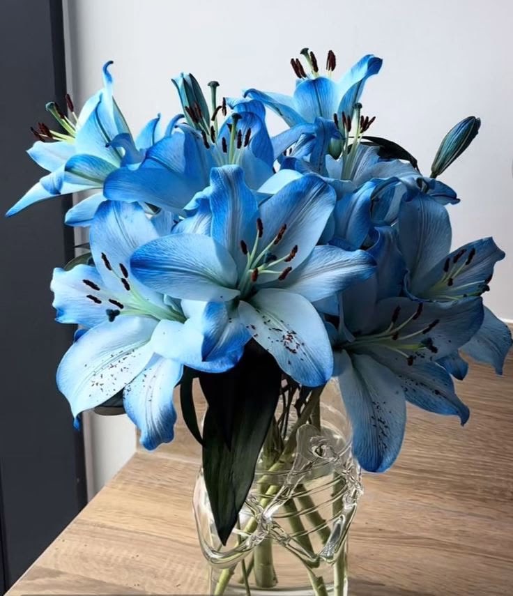 hockeytwt flower shop 💐 tweet media