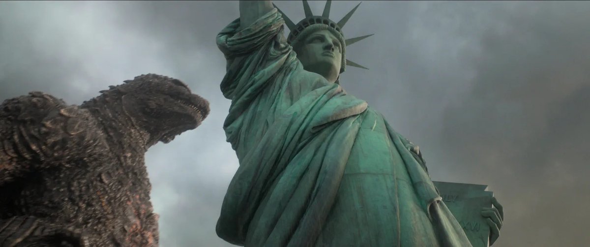 MyKaiju's tweet photo. Seeing Godzilla pass the Statue of Liberty reminds me of that one in Odaiba near the Rainbow Bridge
#GodzillaMinusZero #Godzilla https://t.co/ZV8CSdw26F