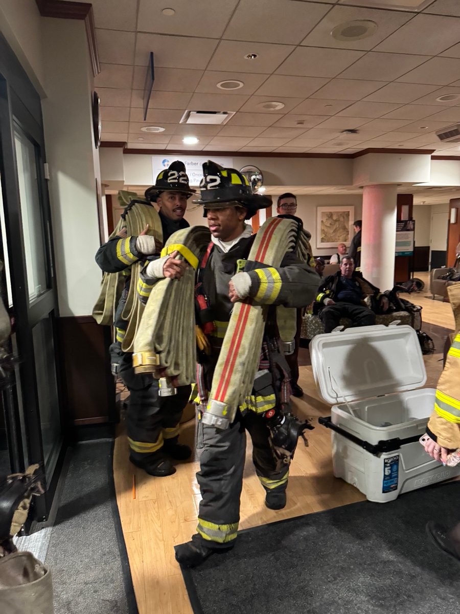 Boston Fire Dept. tweet media
