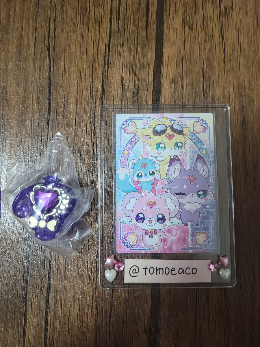 トモエ tweet media