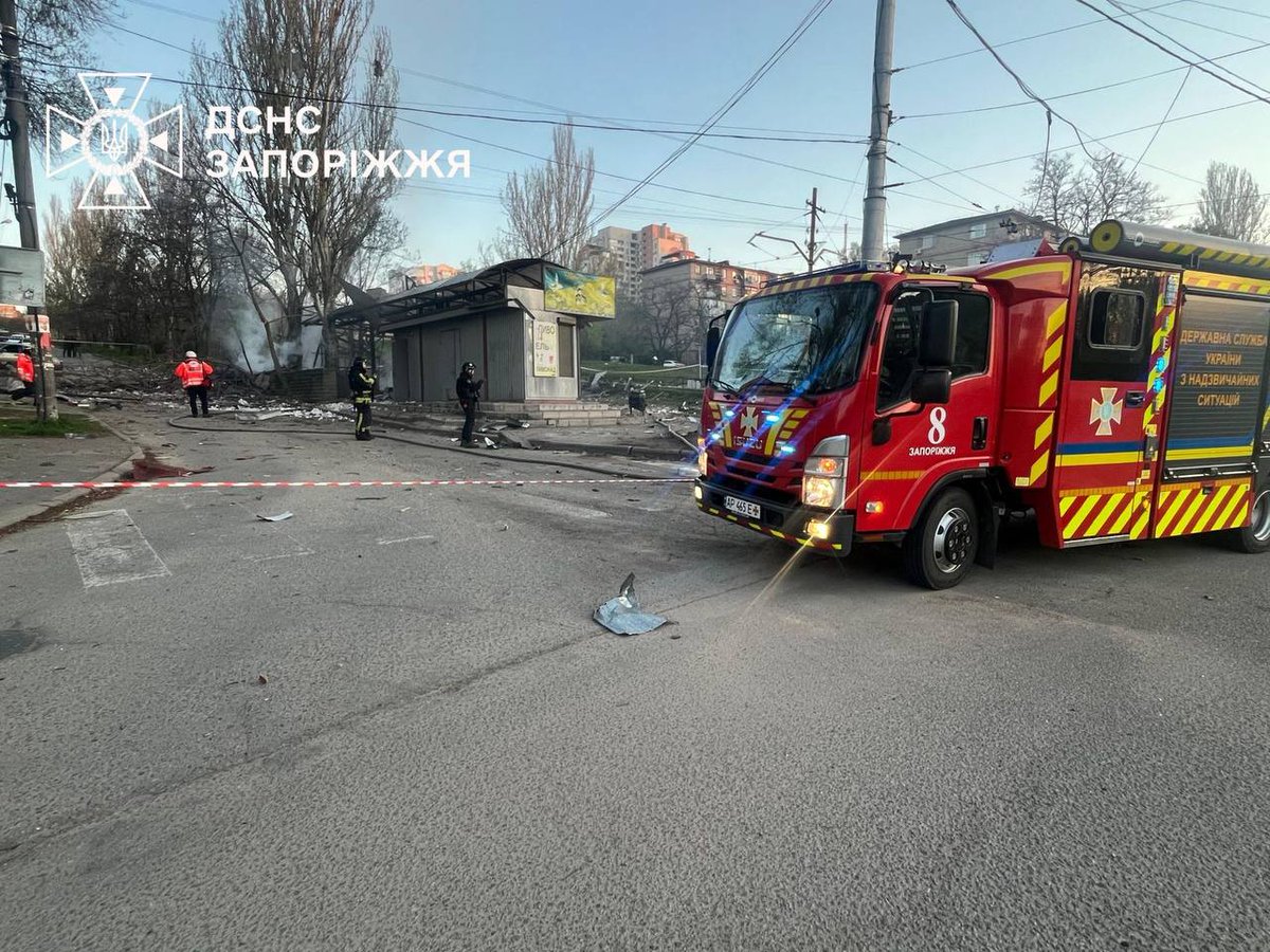 GajulaMaruti's tweet photo. In Zaporizhzhia a woman was killed as a result of a combined Russian strike on the city‼️ https://t.co/TWWqEOXkof