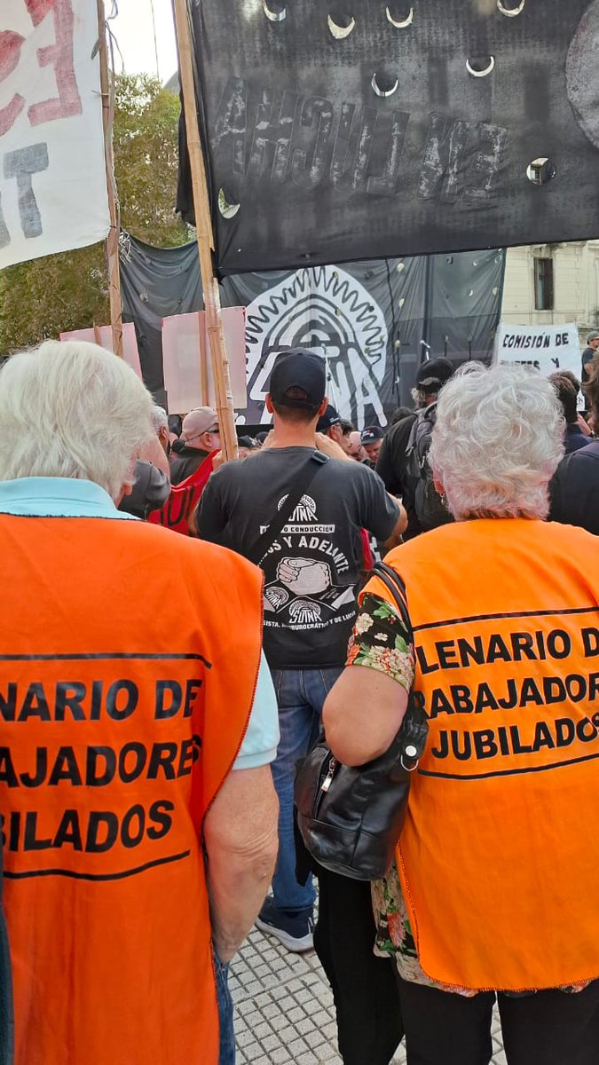 Plenario de Trabajadores Jubilados tweet media