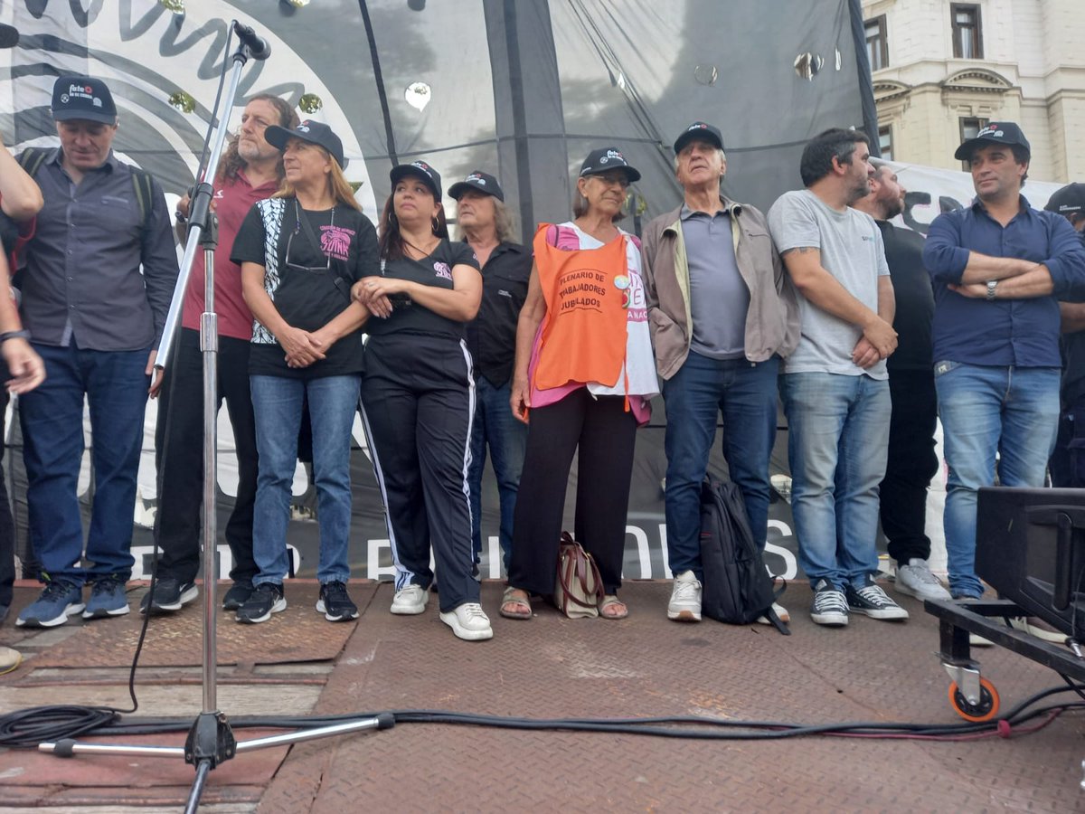 Plenario de Trabajadores Jubilados tweet media