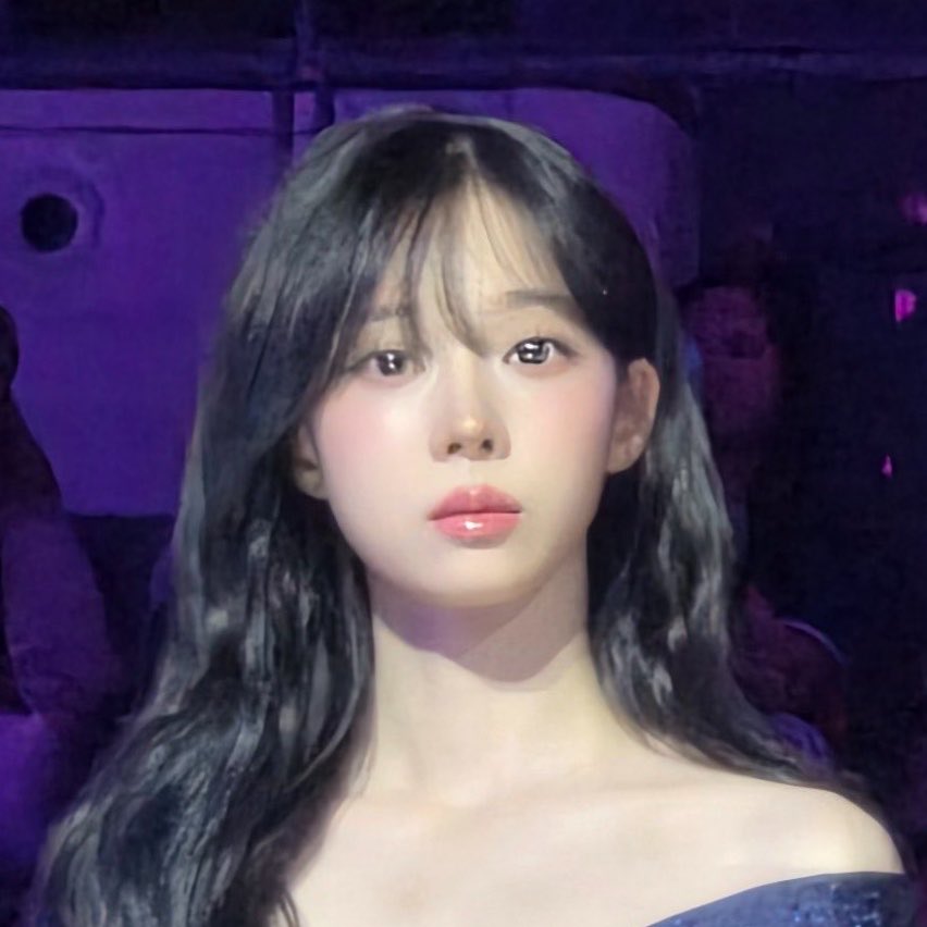 YooNsanta🐰ᯓᡣ𐭩𐙚 tweet media