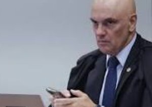 #jn #cnnbrasil #morningshow #Fláviobolsonaro

Saiu uma  pesquisa quentinha . Flávio bolsonaro derrota Lula, adivinha quem apareceu pra ajudar o Lula?!