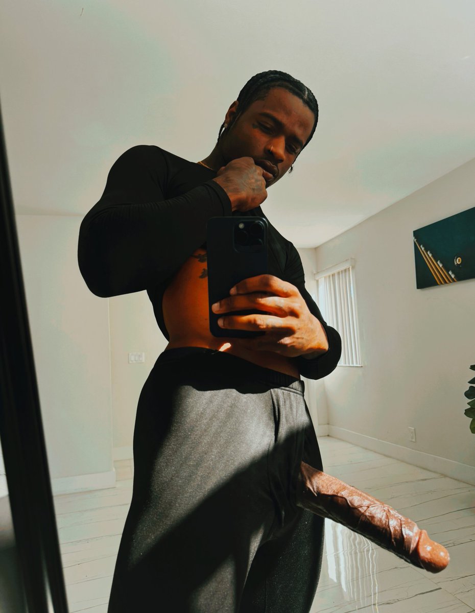 𝑱 𝑨 tweet media