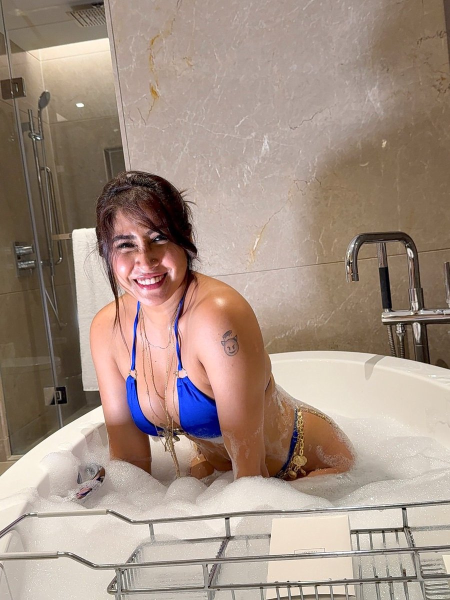 sofia9_info's tweet image. #Victoriasecret #love