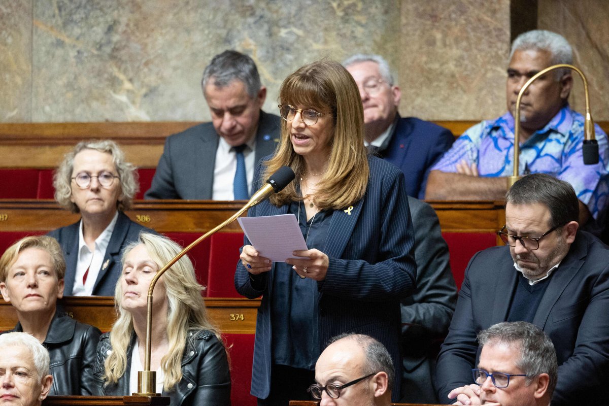 Le Parisien tweet media