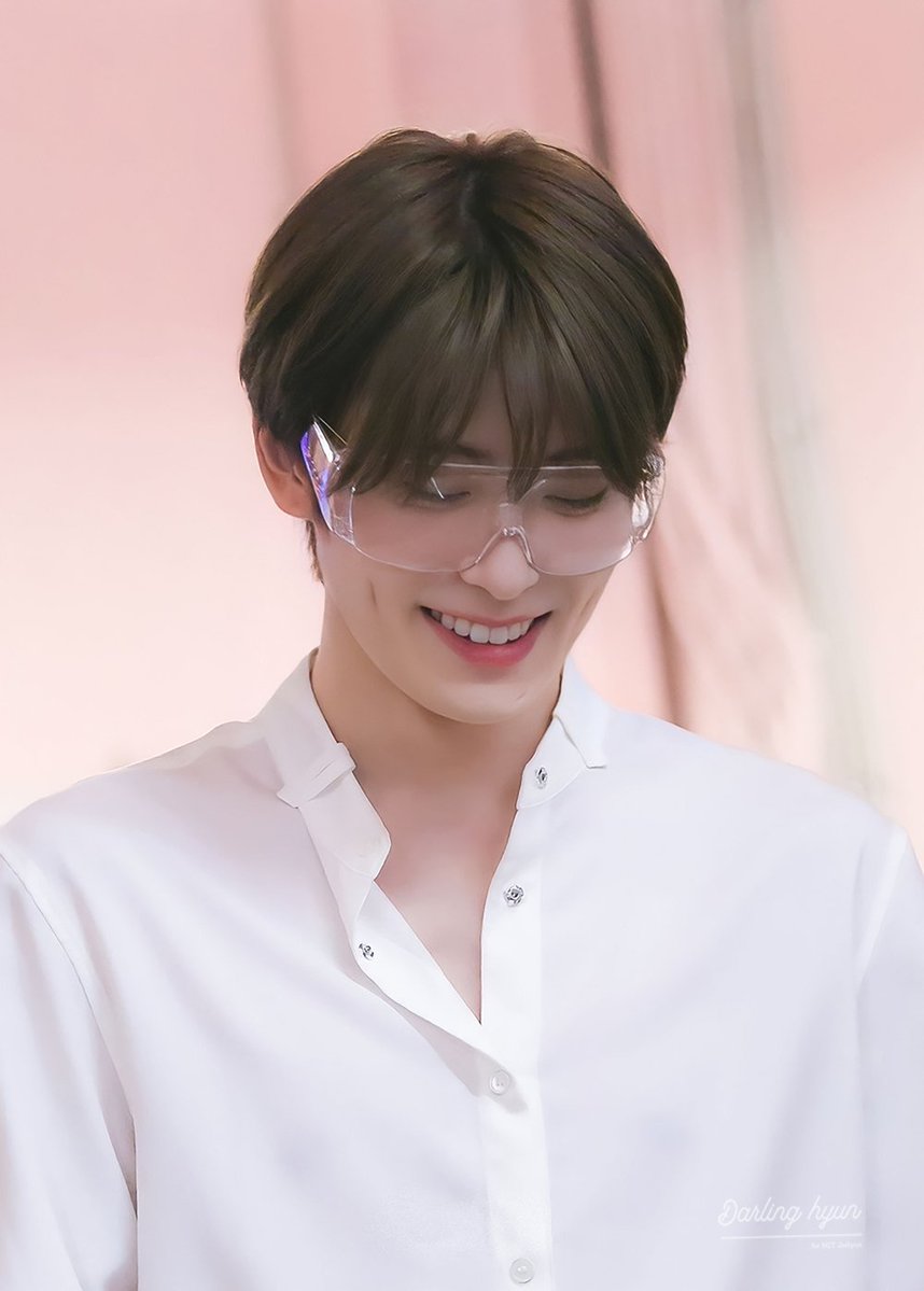 웃지 않을 이유가 뭐가 있어
곧 이 얼굴 볼 수 있는데