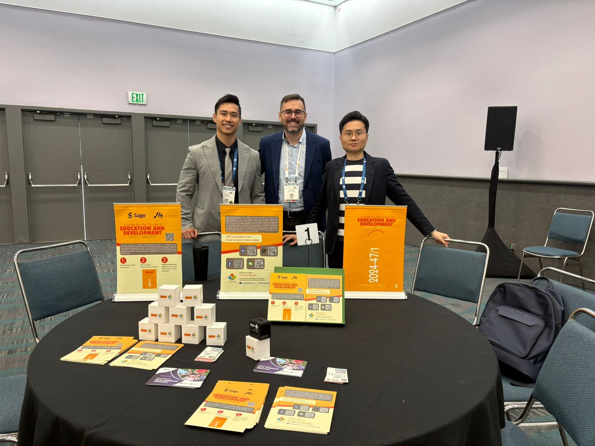jsed_infancia's tweet photo. “Meet the Editor" session at The American Educational Research Association Annual Meeting @AERA_EdResearch 2026.

Our representatives were @Dr_A_Bautista (Editor-in-Chief), Dr. Kevin Yung (Associate Editor), and @Dr_Weipeng_Yang (Associate Editor).
 
Thanks for supporting JSED! https://t.co/lDSnpq4afT
