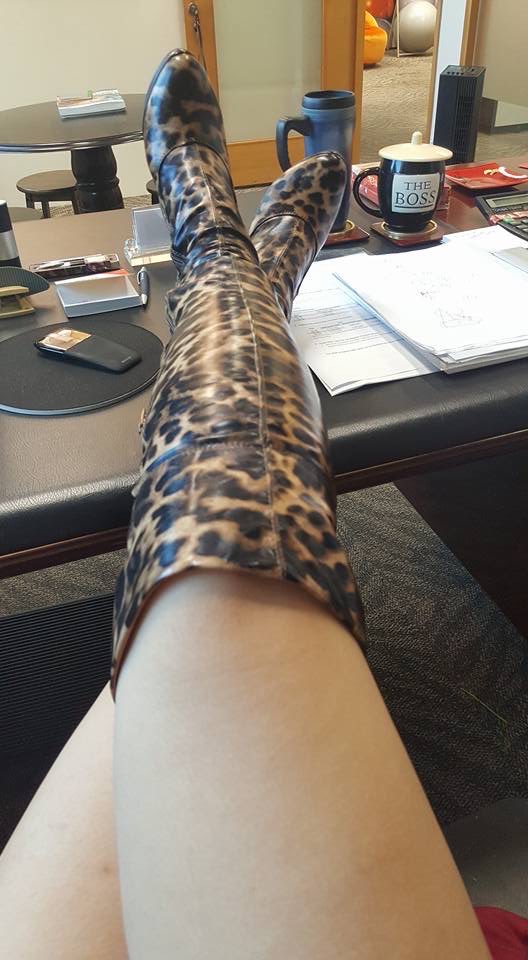 palmerdebra's tweet image. #boots #boot #bootseason #iloveboots #bootlovers #bootlove #thesebootsaremadeforwalking #bootqueen #selfie #selfiequeen #fashionista #bootqueendebrasg