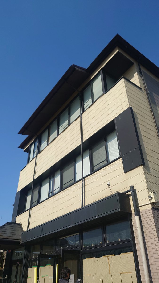 そいえば
京阪宇治駅前の、どこか奏ちゃんのセリフっぽいと噂されてた❓パン屋さん閉店されたのですね
いつもあると思っていた宇治の景色も流れ変わっていきますね