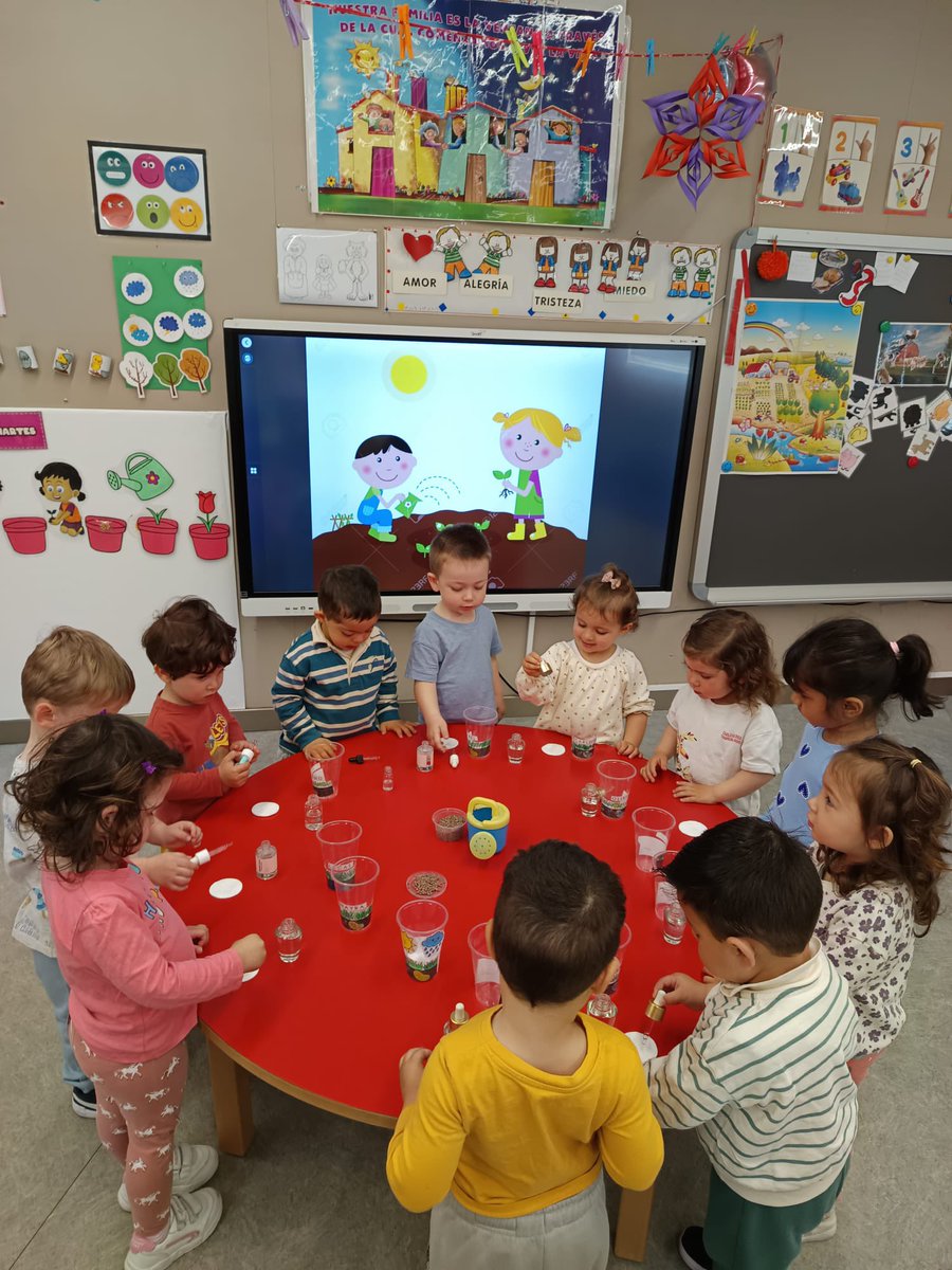 CEIP ELVIRA LINDO tweet media