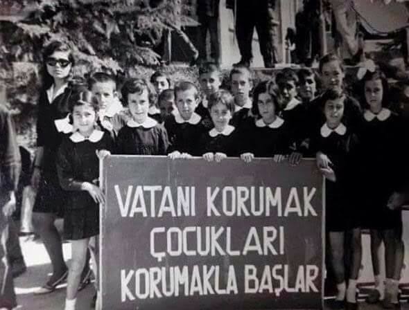 Vatanı korumak çocukları korumakla başlar.
-Mustafa Kemal ATATÜRK 
#kahramanmaraş