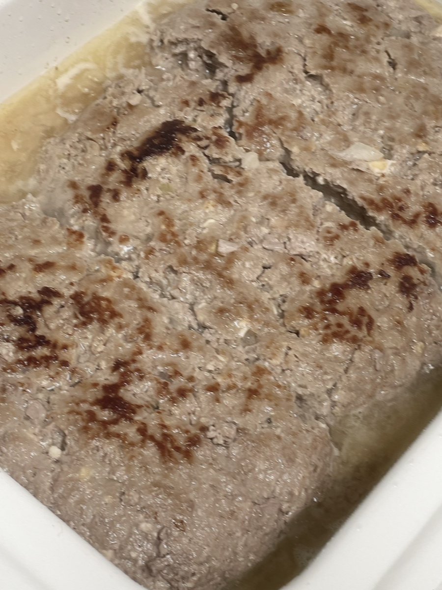 uma_uma0528's tweet photo. 風船飛びました
大きいハンバーグともろもろ作ってくれたうえに
ホットサンドメーカーもろた
嬉しい https://t.co/I21dYM8HTA