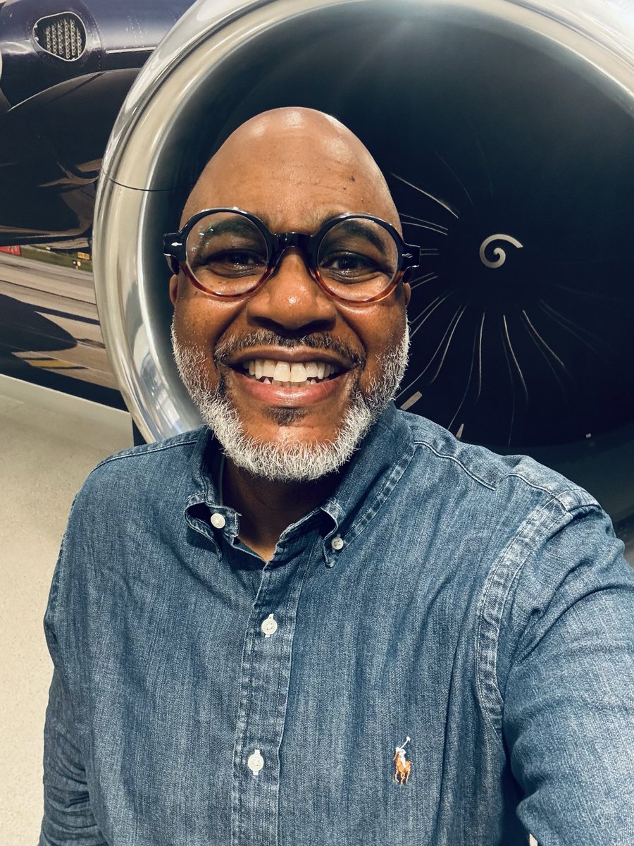barryjenk's tweet photo. Good Wednesday Morning 🌞. Back in the office today. Wishing you a safe, beautiful, peaceful, marvelous, and Wonderful Weekend. https://t.co/7GUqjDnqFI