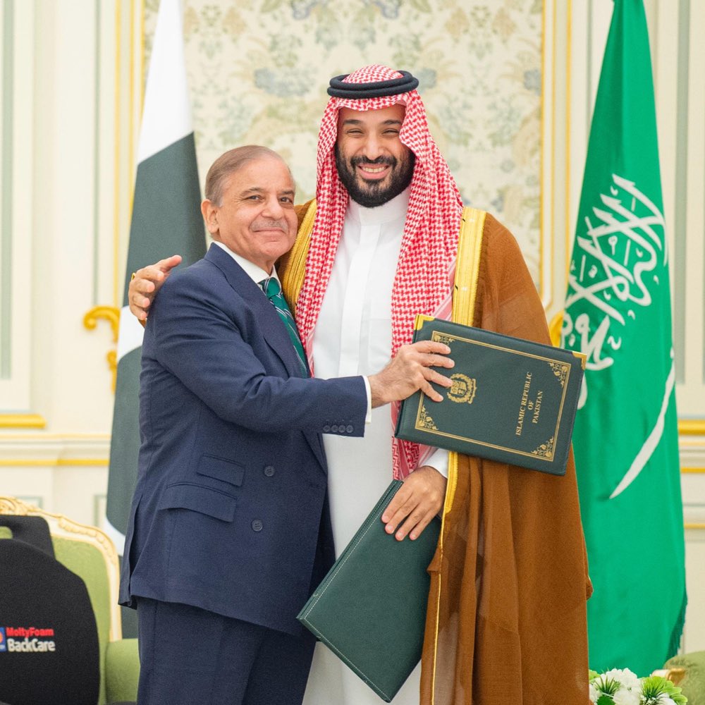 رافع العمري tweet media