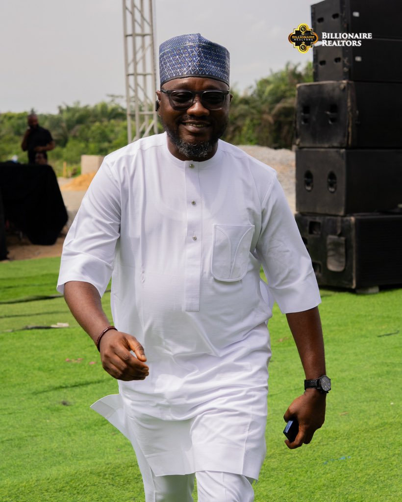 Billionaire Realtors Group tweet media