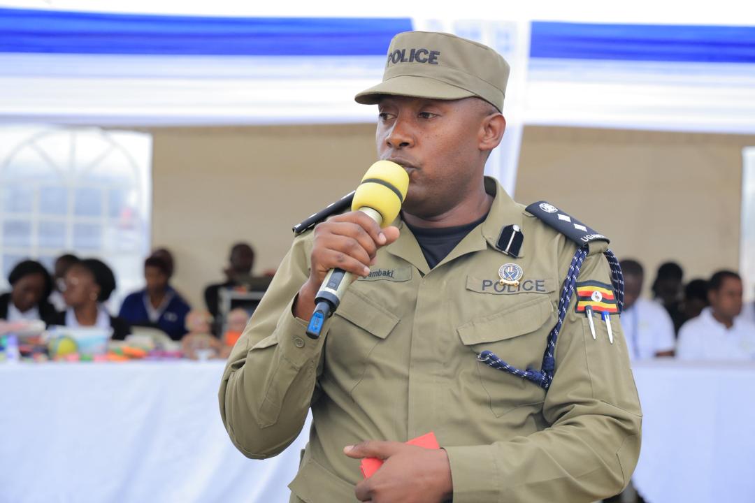 ODPPUGANDA's tweet photo. The RPC Rwizi, SSP Alfred Bagambaki, in his remarks at the Baraza highlighted rising domestic violence and land related murders in the region, He  appealed for more prosecutors to address under staffing and strengthen the collaboration between the Police and the ODPP @IDLO @NLinUganda #PeopleCenteredJustice #ODPPUGANDA #GBVPrevention #JusticeForAll