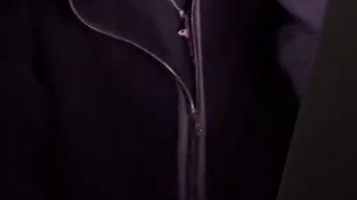 miongZz's tweet image. #crazy they're DATING.