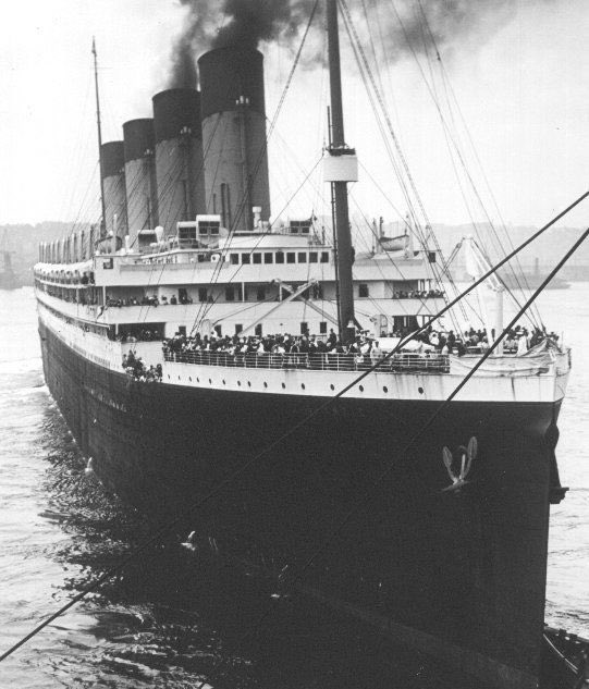 updatecultura's tweet photo. Há 114 anos, afundava o navio Titanic. https://t.co/kT7yIvuXxJ