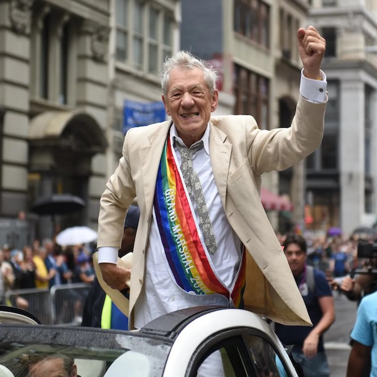 𐰇𐰢𐰀𐰼 tweet media