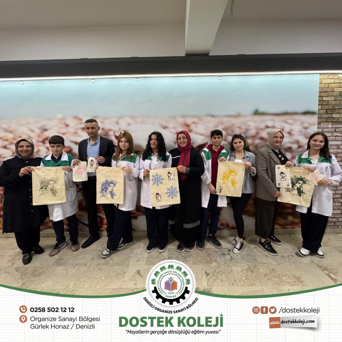 Okul - Veli - Öğrenci kaynaşmasını güçlendirmek amacıyla düzenlediğimiz "Çocuğumun Mesleğini Öğreniyorum" etkinliğimiz kapsamında; Tekstil Teknolojileri Alanı 9.sınıf öğrencilerimiz ebeveynleriyle birlikte Şablon Baskı ve Transfer Baskı tekniklerini kullanarak çanta hazırladılar.