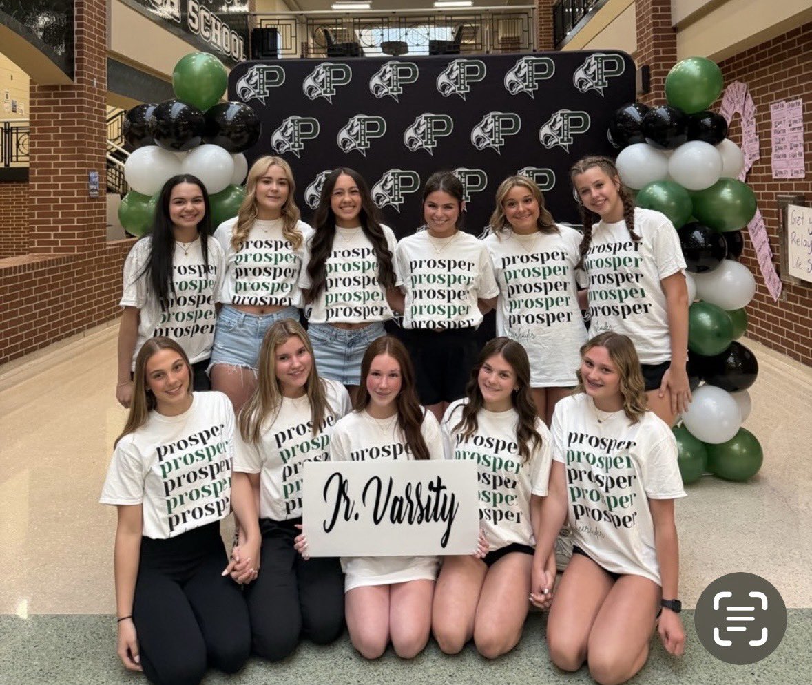 E_DeMerse's tweet photo. Introducing your 26-27 PHS Cheer Team.  I am so excited to see them lead the SHIP with passion, energy and amazing spirit. 🏴‍☠️💚🙌🏻@Prosperhs_cheer @ProsperHS @Prosper_FA https://t.co/YQpYOv0bq9