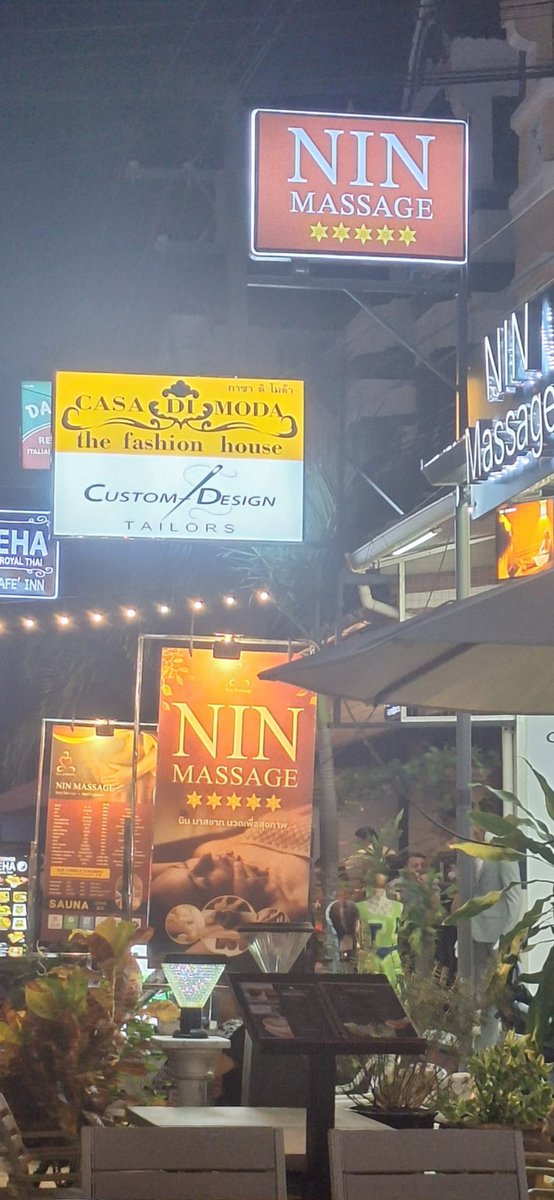 soozmac74's tweet photo. @goth_videos Spotted this in Phuket, Thailand, earlier this year. https://t.co/9tduoLxx0H