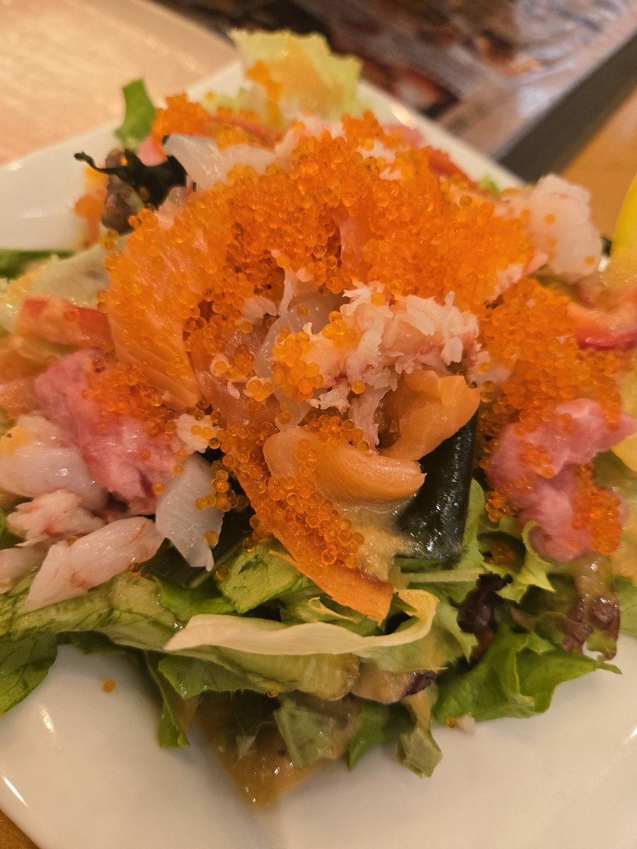 乗っ取られたあしこ tweet media