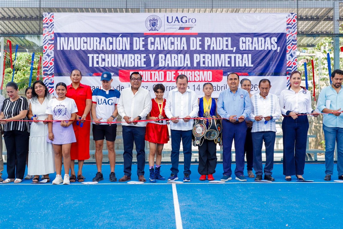 JavSaldana's tweet photo. ✅💯Estamos transformando la infraestructura educativa de la UAGro. Hoy la Facultad de Turismo se renueva y se fortalece con espacios de calidad.

🔝🏫 Como parte de una importante inversión de más de  16 millones de pesos en una mezcla de recursos del FAM y FAFEF 2025, con el firme respaldo del Gobierno de México encabezado por nuestra gran presidenta, la Dra. Claudia Sheinbaum Pardo, y de nuestra Gobernadora, Mtra. Evelyn Salgado Pineda, logramos entregar obras de gran beneficio para la comunidad universitaria, inauguramos en este día:

🏢 Un Edificio de 3 niveles.
 🏟️ La primera cancha de pádel pública y gratuita totalmente equipada 
🏗️ Una Cancha de usos múltiples.

🎓📊 Tres acciones que brindan mejores oportunidades de estudio a cientos de jóvenes que construyen sus sueños día a día, agradezco a su director, el Dr. Abraham Garay Velásquez, y a toda la comunidad de Turismo por ser parte de este gran logro institucional. 

💪🦅 Todos nuestros esfuerzos están enfocados en construir una mejor universidad a la altura de las necesidades del pueblo de Guerrero.

#UAGro #FacultadDeTurismo #InfraestructuraEducativa #Obras2026