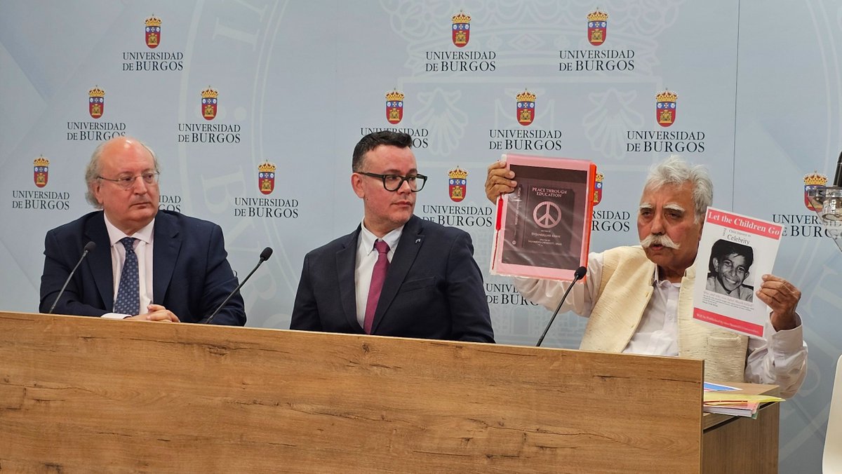 cescyl's tweet photo. 🗓️15 abril. El presidente del @cescyl, Enrique Cabero, interviene en el lanzamiento de la edición de ‘The Foundation of a New Global Economy’ de la @UBUEstudiantes, en colaboración de @cescyl, @GraSocSalamanca y Asociación Iqbal Masih contra la esclavitud👉https://t.co/3RqcYtJzEw https://t.co/0J63M58GFv