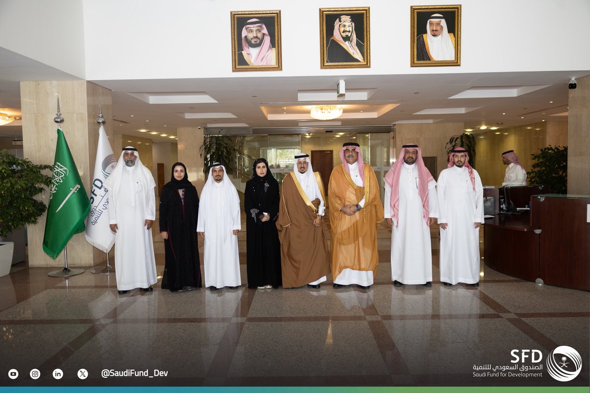 #الرياض | نيابة عن الرئيس التنفيذي لـ #الصندوق_السعودي_للتنمية؛ استقبل سعادة المدير التنفيذي للقطاع المالي، أ.عبدالعزيز التركي، سعادة المدير التنفيذي للهيئة الدائمة المستقلة لحقوق الإنسان بمنظمة التعاون الإسلامي، د.هادي اليامي والوفد المرافق له. واطّلع الوفد خلال زيارته على نشاط