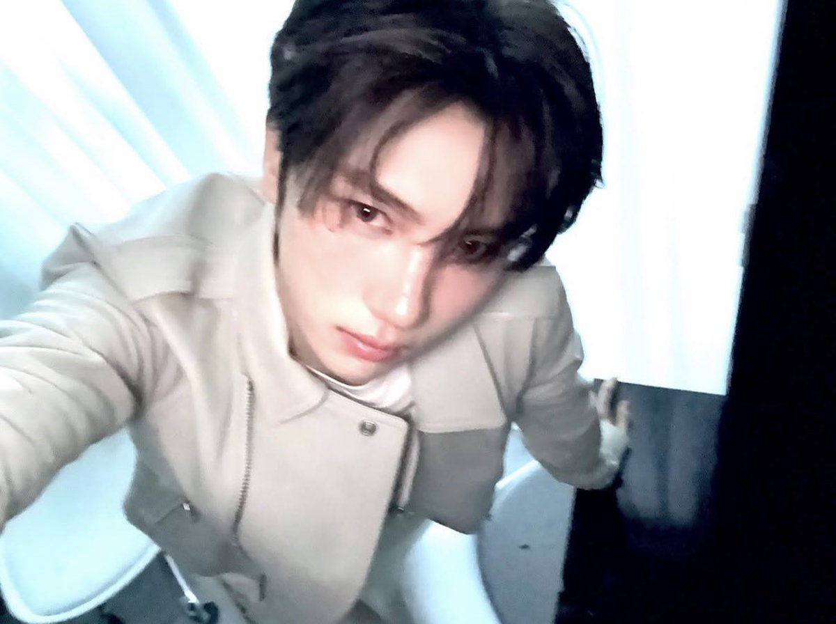 ᵐᵃⁿᵃ tweet media