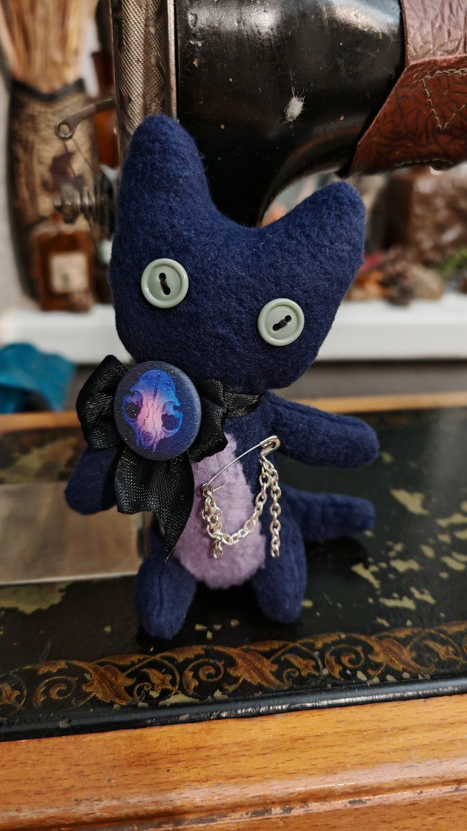 Мормявишна🪶 tweet media