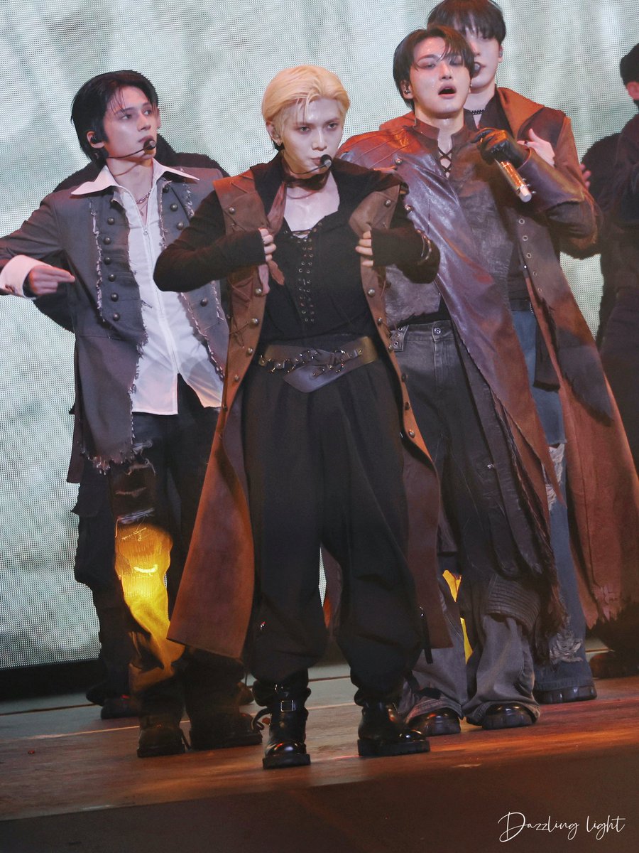 260411 The performance 
#에이티즈 #ateez #여상 #yeosang