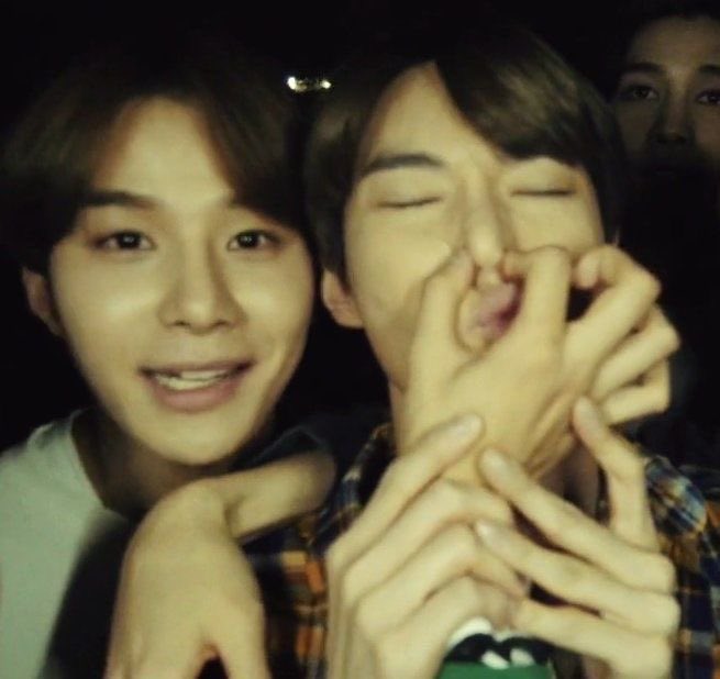 なちょん tweet media