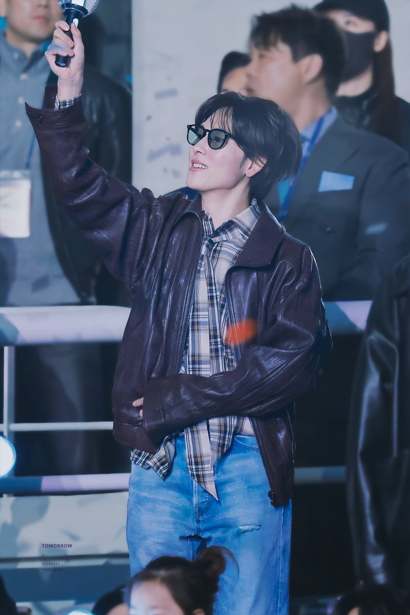 내일/tomorrow tweet media