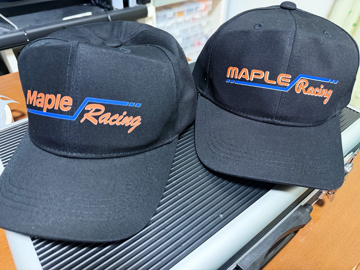 ao949786's tweet photo. 遅くなっちゃったけど、MAPLERACINGキャップ新旧両方ゲット👍

旧は自分
新はもみじ
が使います☺️

#MAPLERACING
#にゃんこや
@nyankoya85 
@chanmn__12 https://t.co/izLiXGKplY